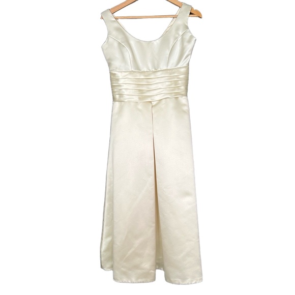 Dresses & Skirts - Womens Bridal Gown Cream‎ Tea Length Satin Pleated Waist Elegant Minimalist Luxe